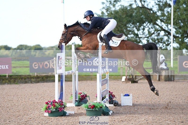 250913-102342-06145 - Cls 14 Snr Newcomers