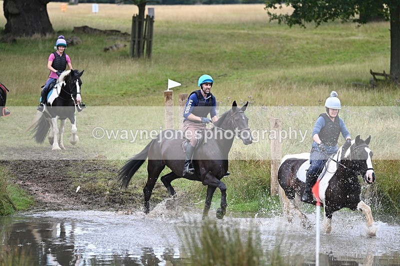 WJ7_2913 - Time at Water 11:37 to 12:13