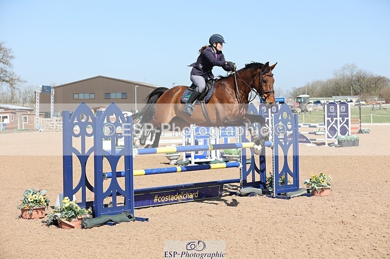 250402-120502-00487 - Cls 4 Newcomers and 1.10m Open