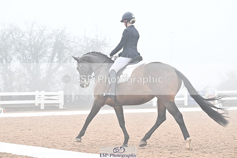 240217A-142758-03442 - 163-Anna.Johannson-Diamond.Bar