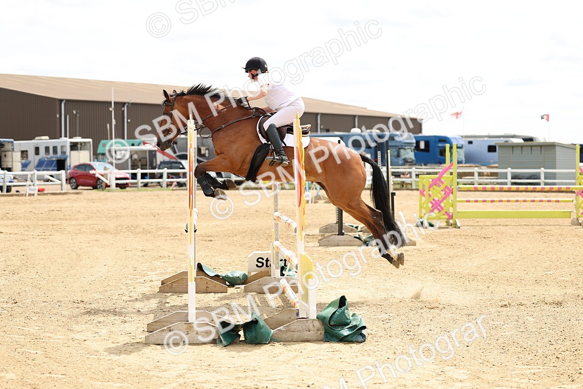 SBM_005142 - Class 18 - Senior 1.05m Open