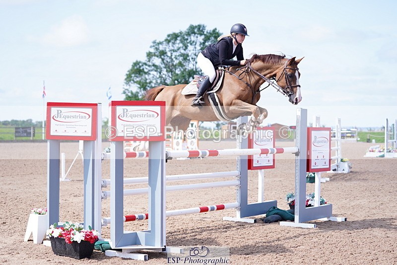 240802A-110424-03708 - Cls 16 Snr 1.20m Open