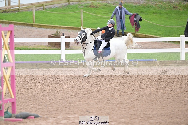 251116-113826-01260 - Cls 5 Pony Discovery and 90cm Open