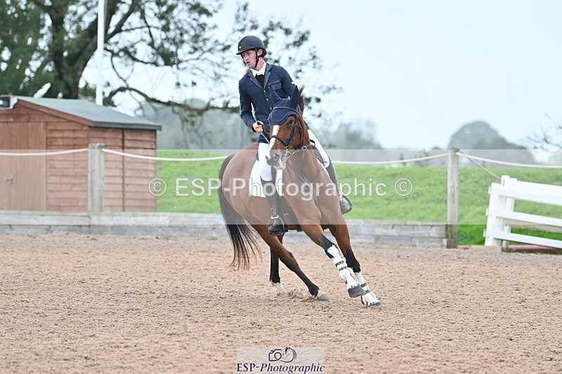 231013A-143128-02721 - Cls 9 Foxhunter & 1.20m Open