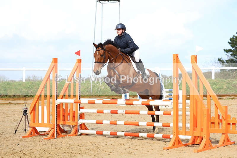 3E7A0817 - Class 4: Senior British Novice/90cm open