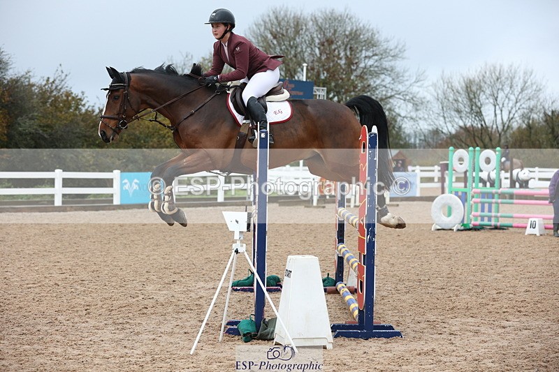 231112A-104357-03411 - Cls 17 Blue Chip Novice Winter Qualifier