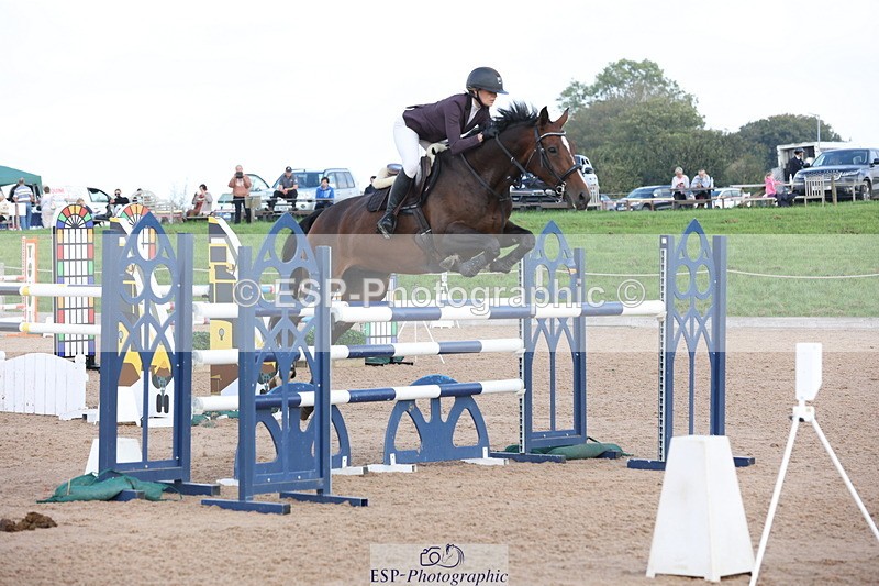 230915A-110207-01620 - Cls 2 Snr Foxhunter