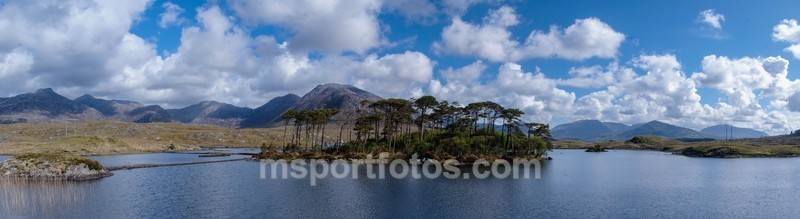 Derryclare lough panorama - Irelands landscapes