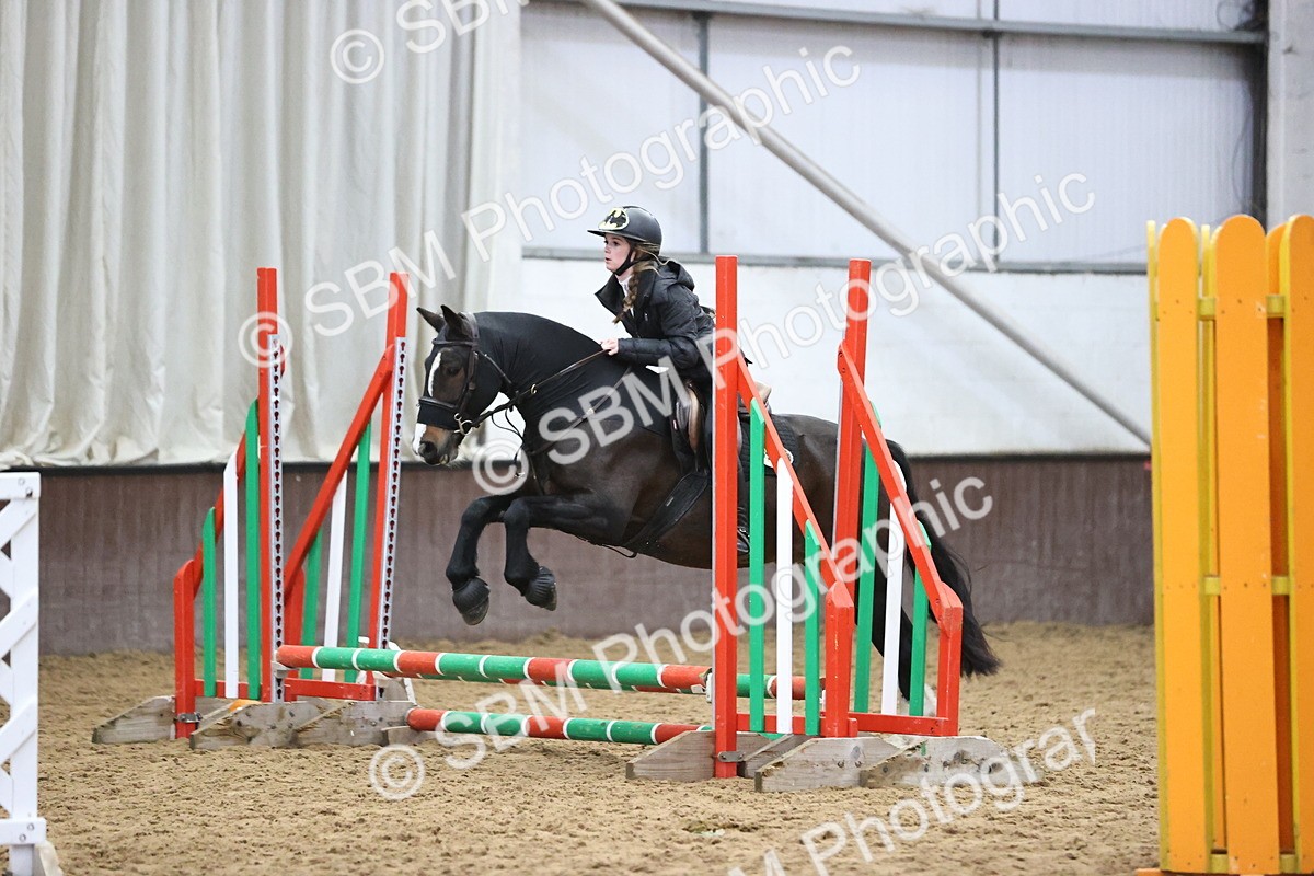 SBM_001304 - Class 3 - Horse & Hound 60cm