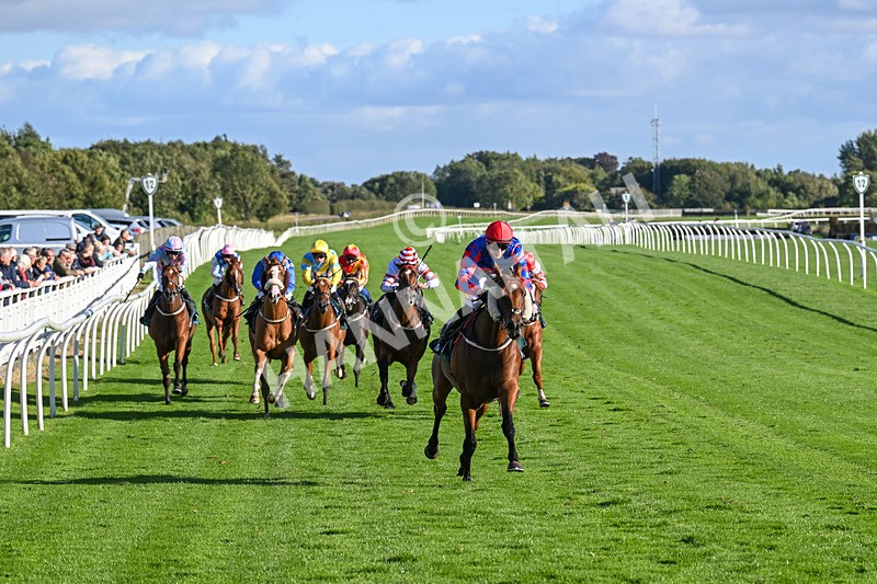 100924-Race 6-Half Moon Rising-0572