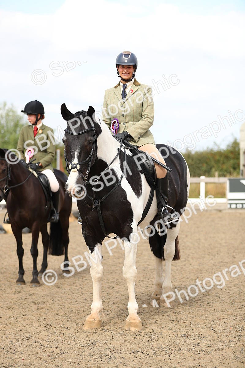 SBM_05696 - Class 48a Style & Performance 70cm (15-19)