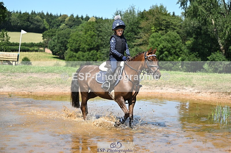 240729B-145852-02897 - Abbie's Group XC