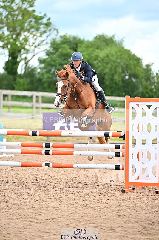 240608A-123339-02305 - Cls 4 Snr Newcomers and 1.10m Open