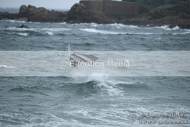 WS 150913-171 - Windsurfing