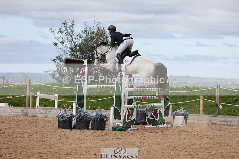 240419A-103532-06111 - Cls 2, 2 Star Small Tour 1.30m