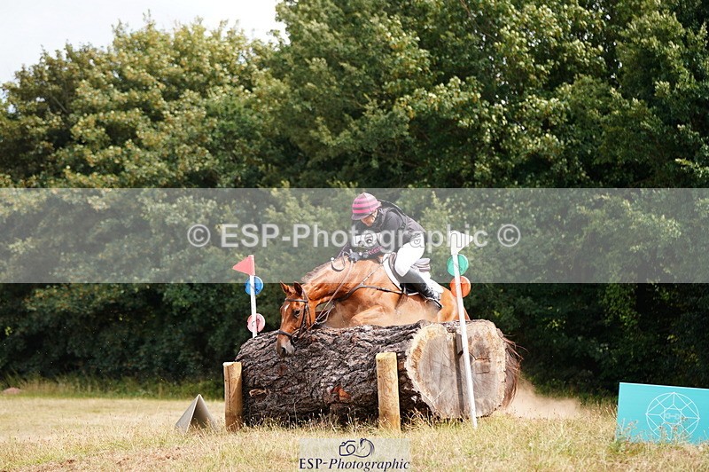 250802A-150726-07198 - F-261-Lizzie.Luxton-ROYAL.POINT.EMBER