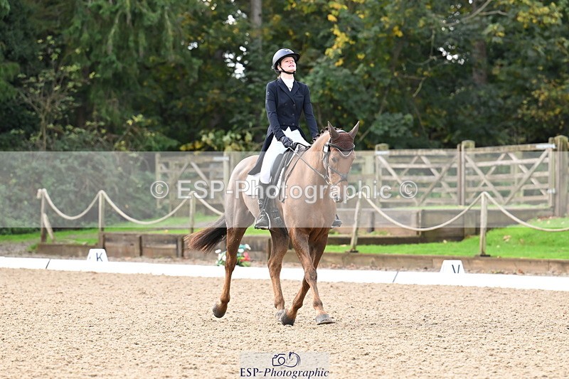 251023A-095035-01332 - B-124-Sophie.Lamb