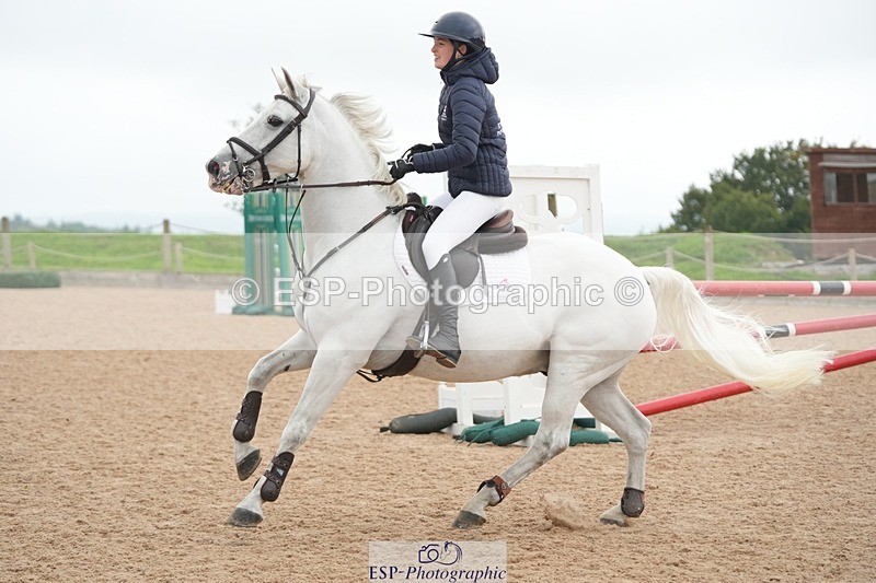 250920-122655-01267 - Cls 10 Pony Foxhunter and 1.10m