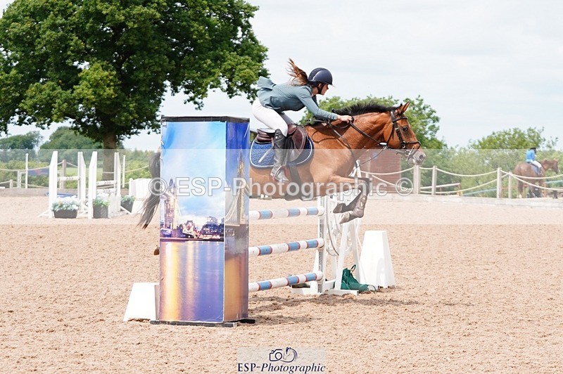 250608-130106-02794 - Cls 9 Pony Newcomers and 1m