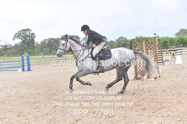 BPP_7243 - CLASS 5 Senior Foxhunter/ 1.20m Open