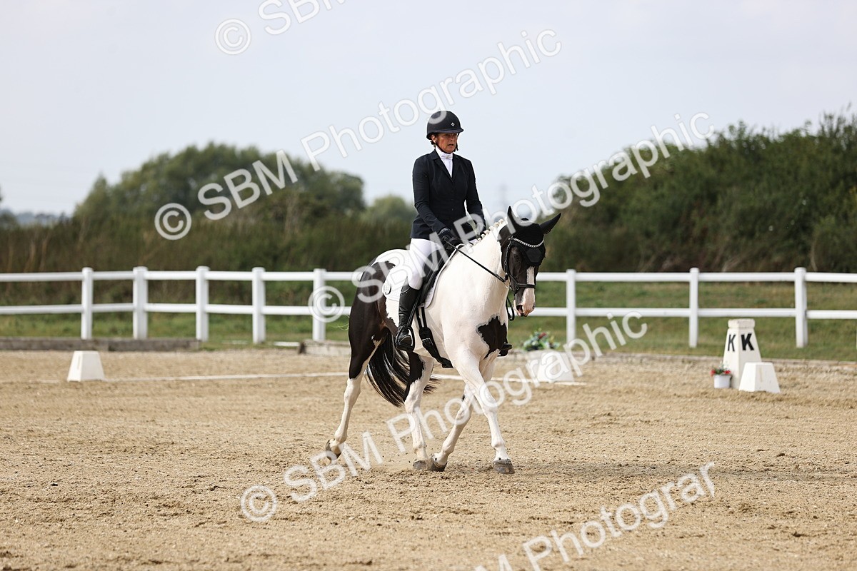 SBM_017990 - Class 14 - Novice 23 - 15.16-16.19