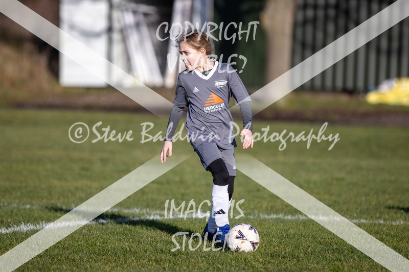 1DX30765 - 2026-01-17 FC Abbey Meads U9 Purple Girls V Develop FC U9 Girls