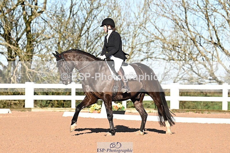 260214-093338-03270 - 133-Caroline.Squire