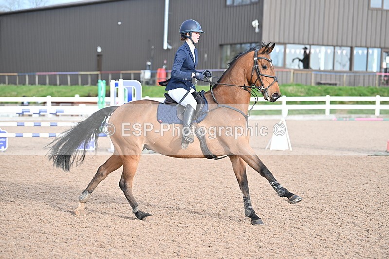 231208A-121747-00640 - Cls 5 Newcomers & 1.10m Open