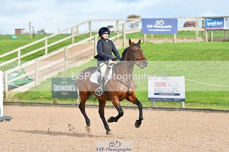 251026-121027-02783 - Cls 23+24 80cm Club and Schools