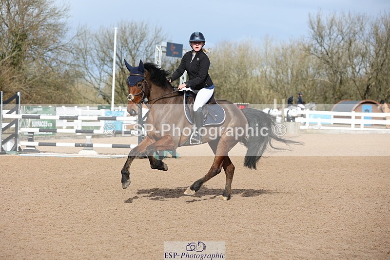 240223A-115027-00956 - Cls 4 Snr 1.05m Open