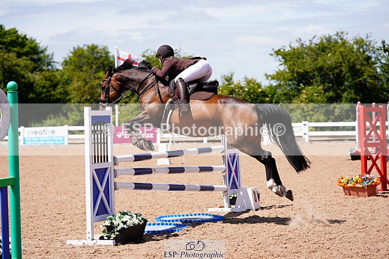 240629A-120114-05152 - Cls 18 Newcomers and 1m Open