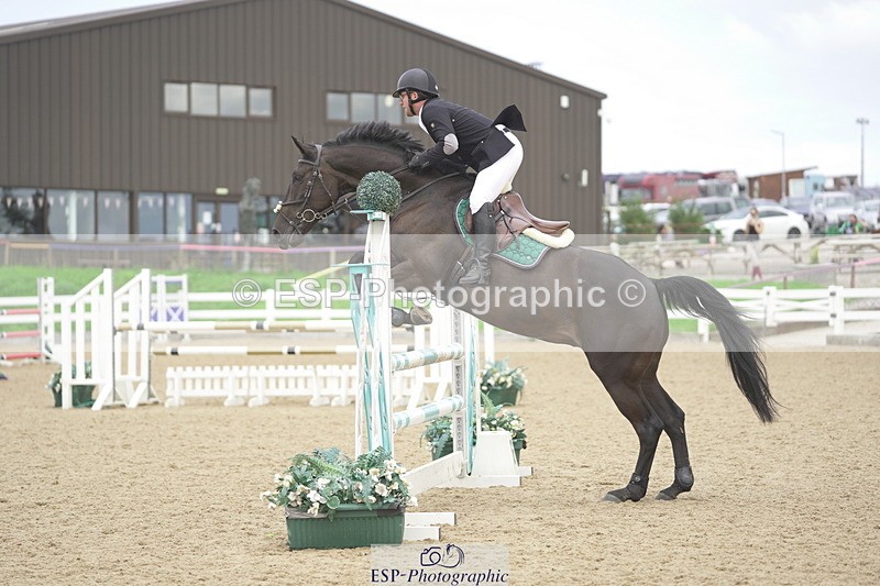 230810A-134418-02499 - Cls 4 1.05m Amateur Quali