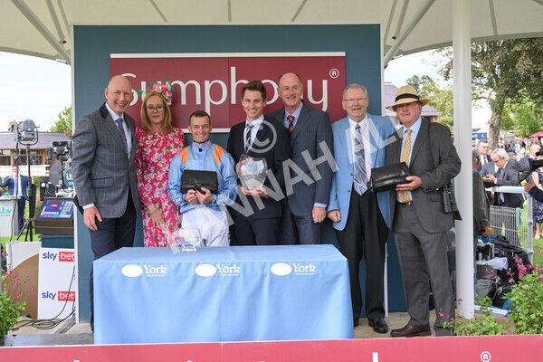 yr18082021r1-104 - Race 1 1.50pm Sky Bet & Symphony Group Stakes