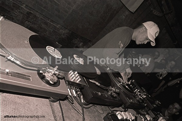 08 - DJ Q Bert @ Sankeys Soap 09.07.02