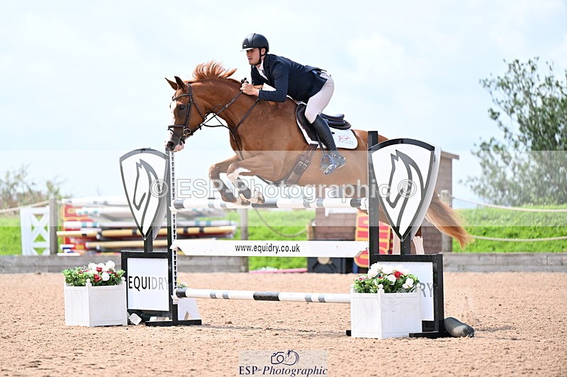 240726A-135812-01561 - Cls 3 Snr Foxhunter