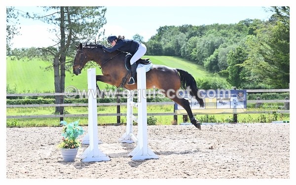 BPP_1081 - CLASS 4 FRI Newcomers/ 1.10m Open