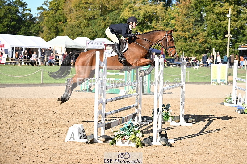 251024A-122809-10350 - C-238-Louisa.Lockwood