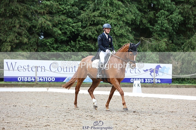 240523-104854-03399 - 215-RAMIRO_WANNABE-Finn_Healy