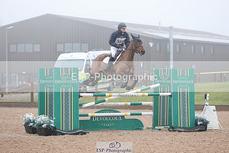 250418-154052-06247 - 355-Xanthe.Baylis-MONBEG.BY.MAGIC