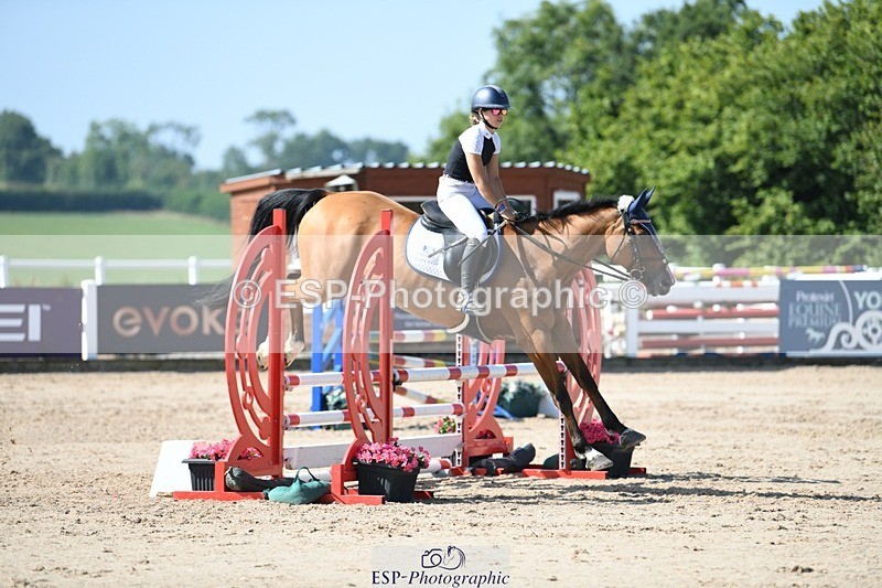 250725-101940-01370 - Cls 6 Snr British Novice and 90cm