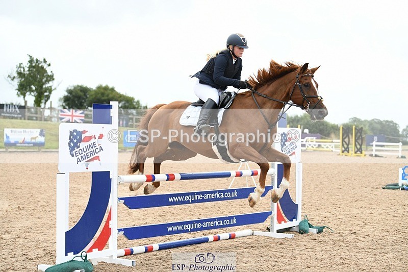 250807-113811-00723 - 1m Round 1