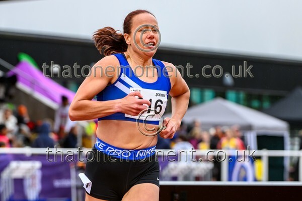 ComMast25-929650 - Track Female Set One