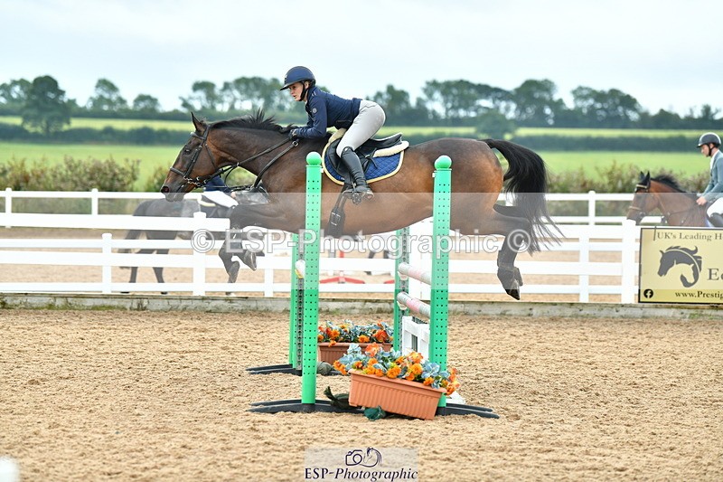 230730A-143504-10379 - Cls 35 1.05m Amateur Quali