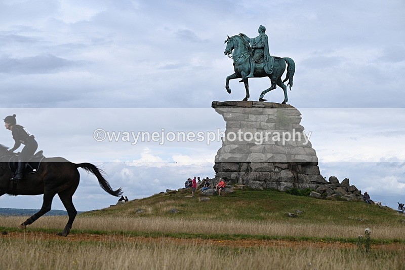 DSC_7621 - Time at Statue 13:16 to 13:52