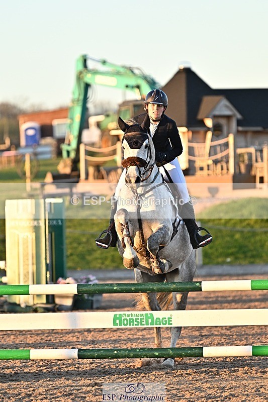 250401-191739-00958 - 90cm Classes