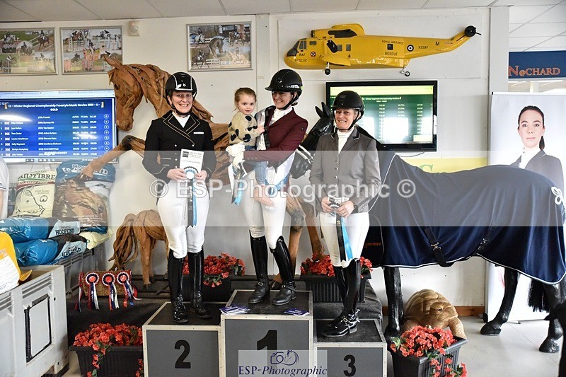 250215-153838-04522 - Medium Gold Presentations