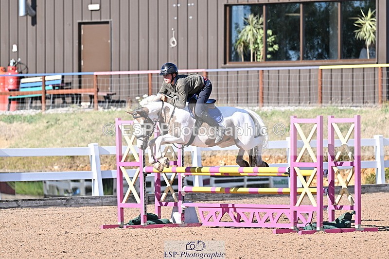 250708A-181219-00428 - 90cm Classes