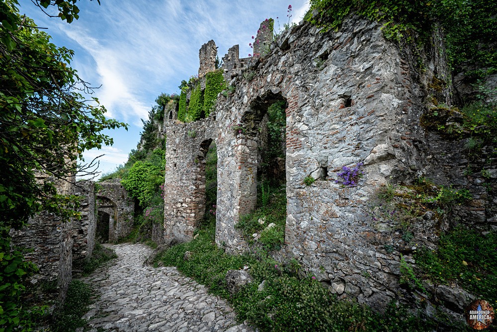  - ABANDONED GREECE
