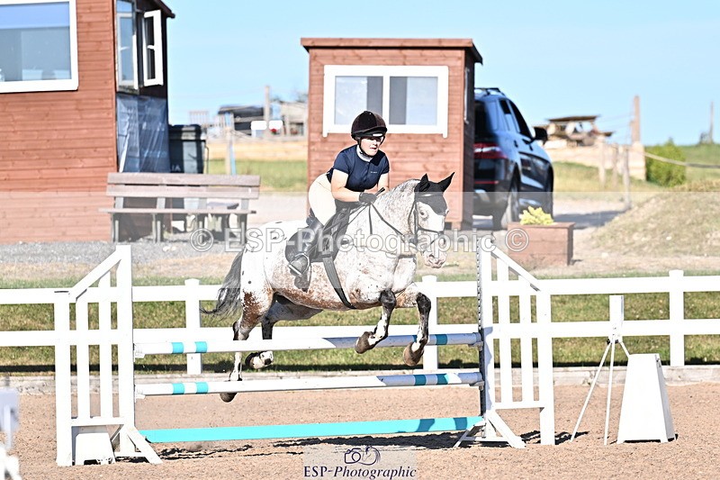 250708A-182519-00512 - 90cm Classes