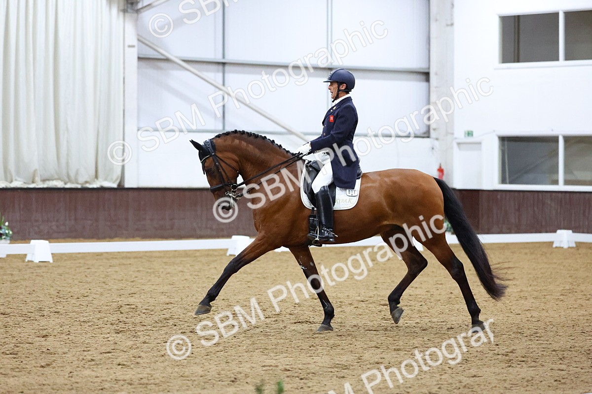 SBM_009660 - Class 14 - FEI Grand Prix - 19.27-20.27